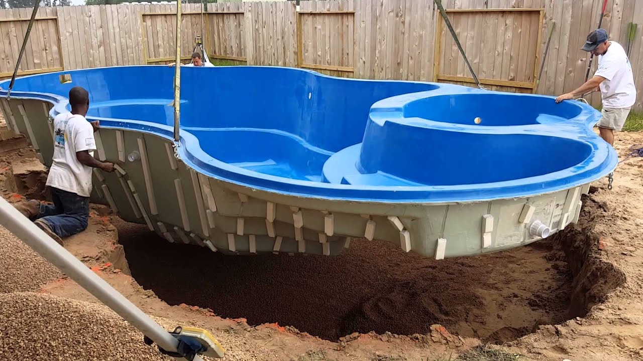 Fiberglass V Gunite Pools Which To Choose   Fiberglass 